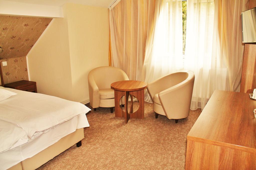 Hotel Crisalpin Poiana Brasov Εξωτερικό φωτογραφία