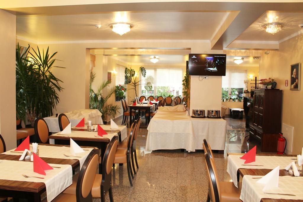 Hotel Crisalpin Poiana Brasov Εξωτερικό φωτογραφία