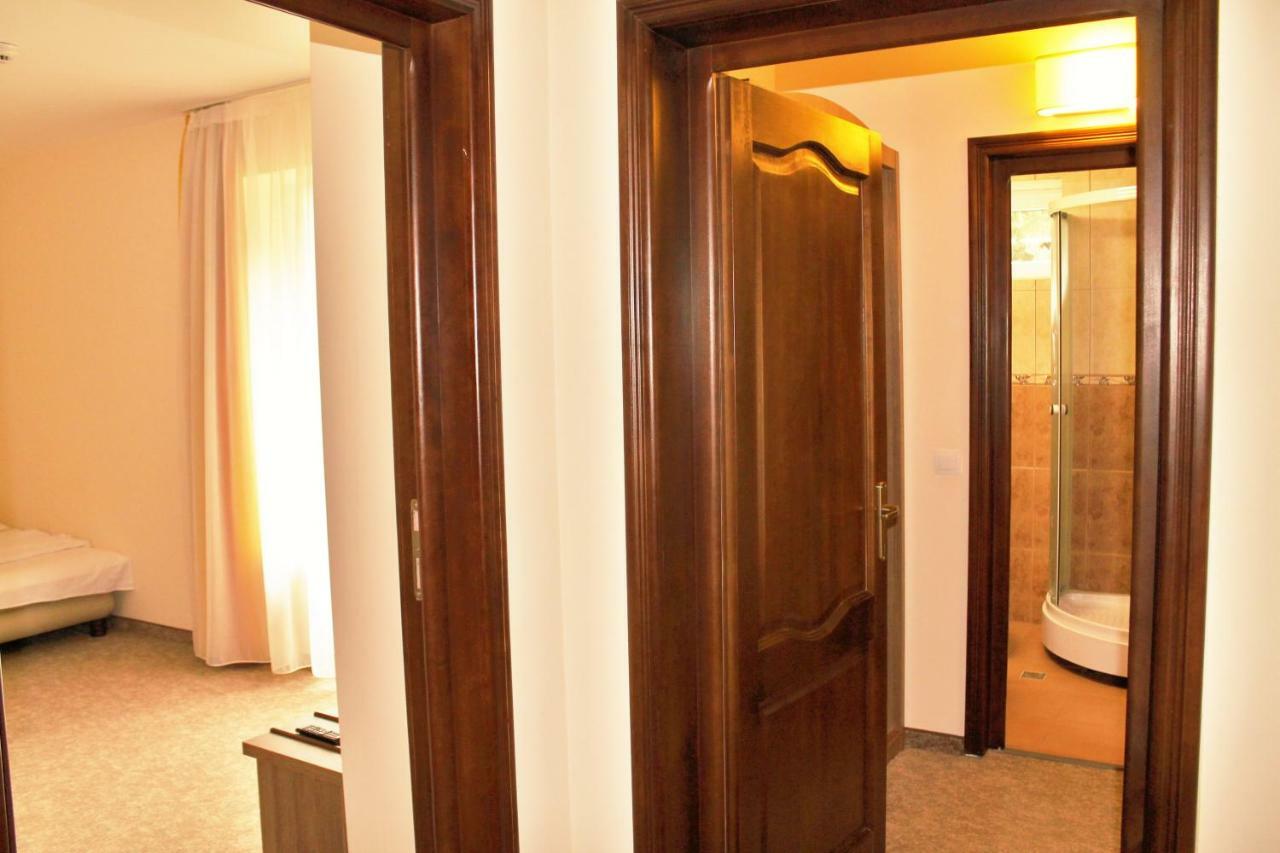 Hotel Crisalpin Poiana Brasov Εξωτερικό φωτογραφία